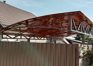 Кованный навес для дачи