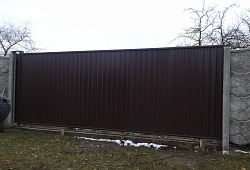 Откатные ворота на рельсовом ходу в Бобруйске (Беларуси)!