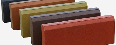 Тротуарный бордюр