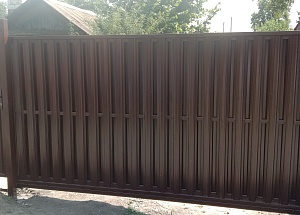 Ворота откатные из металлоштакетника